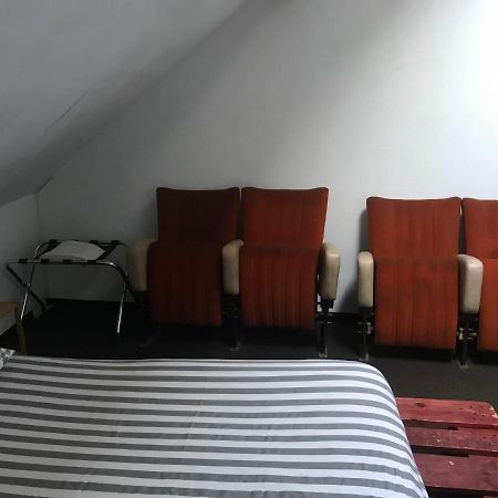 勒克鲁佐L'Atelier Du Creusot别墅 外观 照片